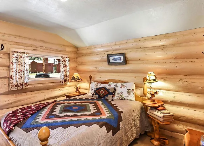 Simple And Historic Fishing Log For A Rustic Retreat To Northern Arizona Holiday home *